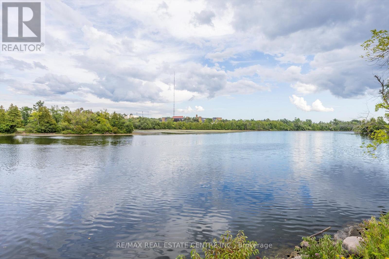 209 - 1111 Water Street, Peterborough, Ontario  K9H 3P7 - Photo 2 - X12487530