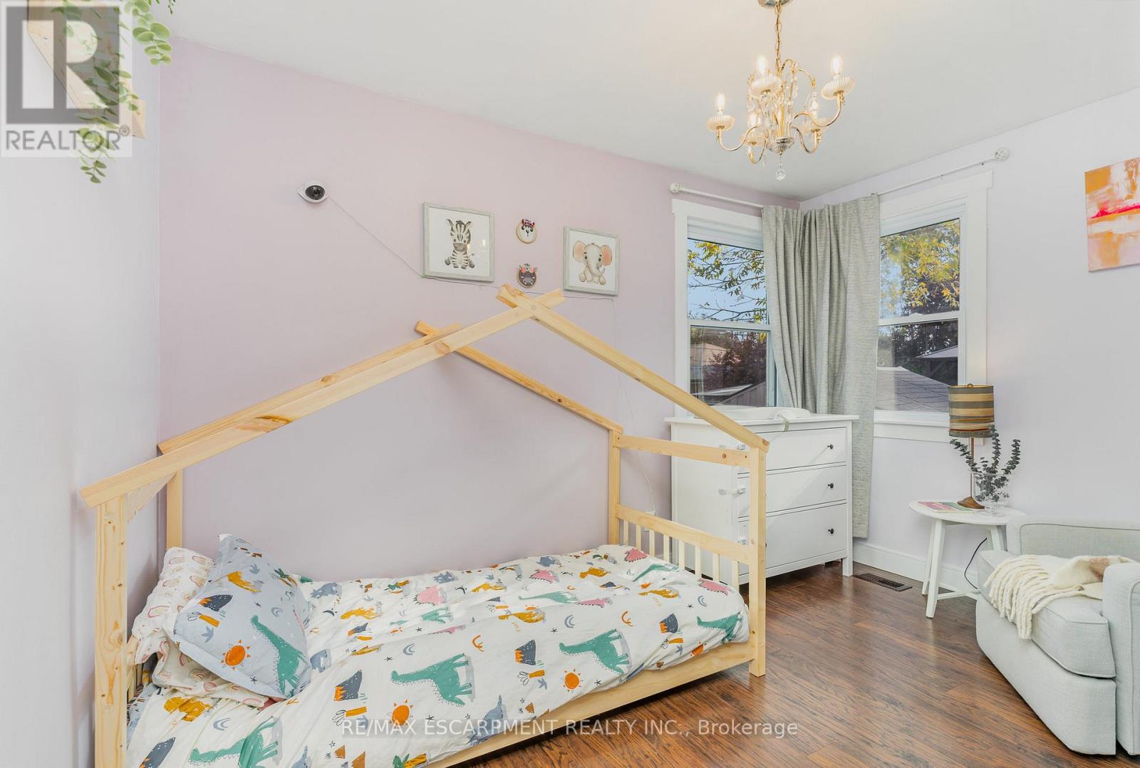 55 East 44th Street, Hamilton, Ontario  L8T 3G8 - Photo 18 - X12487575