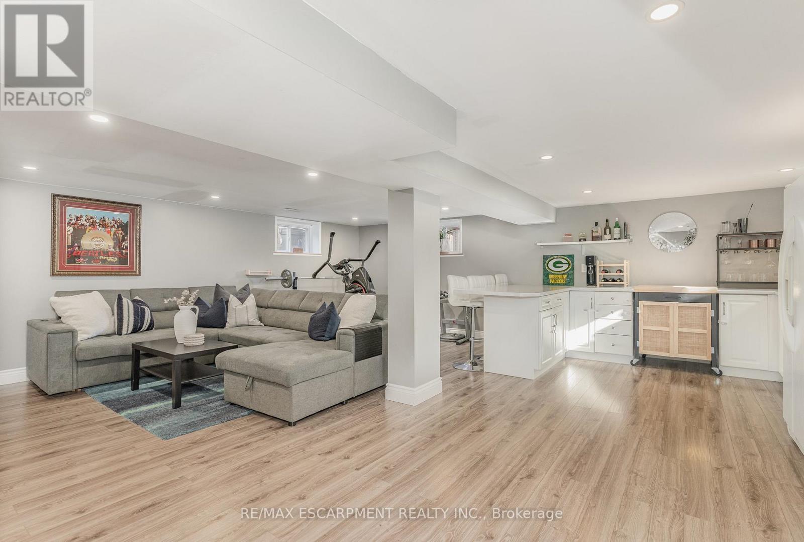 55 East 44th Street, Hamilton, Ontario  L8T 3G8 - Photo 23 - X12487575