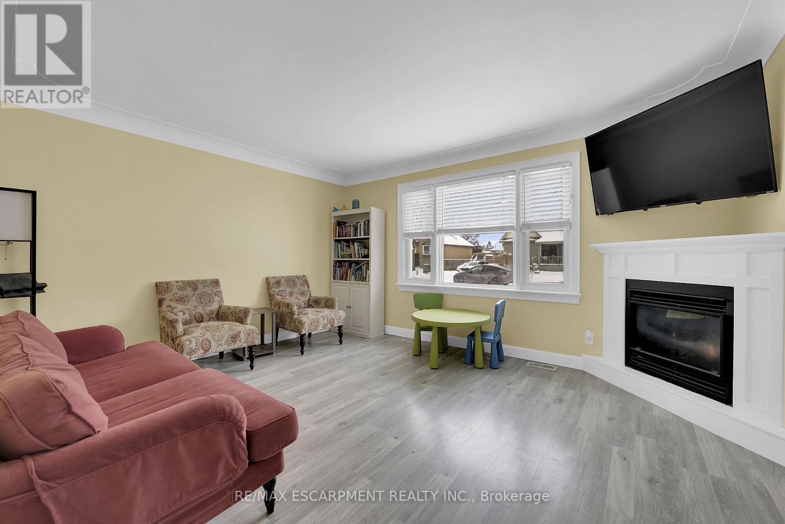 62 Knoll Street, Port Colborne, Ontario  L3K 5A6 - Photo 10 - X12487582