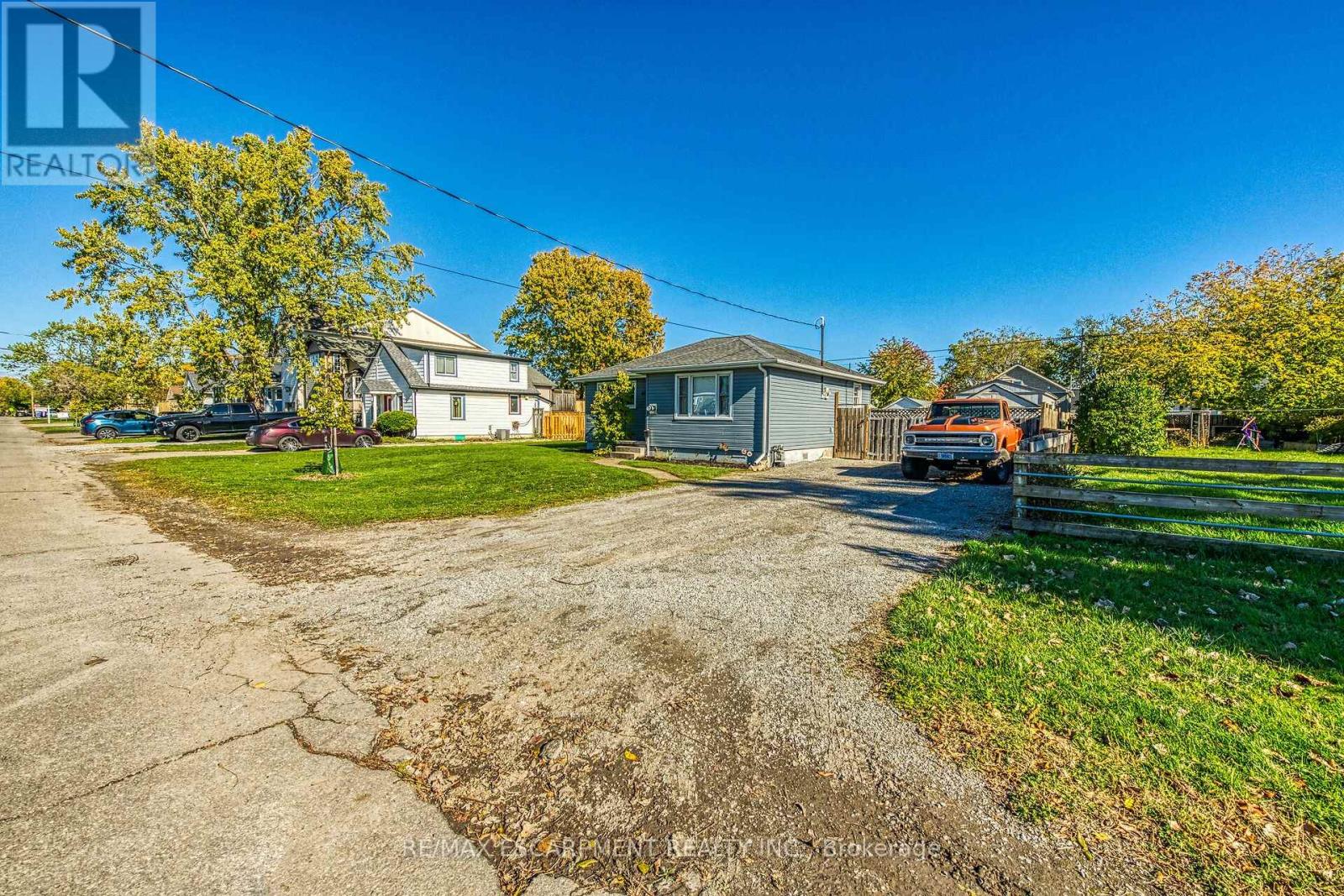 62 Knoll Street, Port Colborne, Ontario  L3K 5A6 - Photo 27 - X12487582