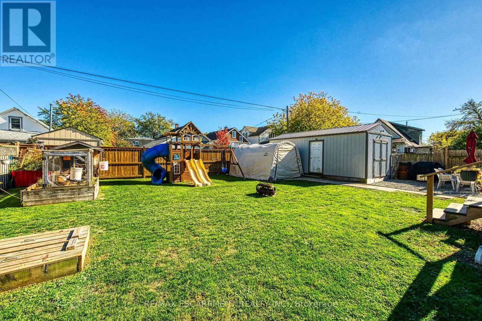 62 Knoll Street, Port Colborne, Ontario  L3K 5A6 - Photo 3 - X12487582