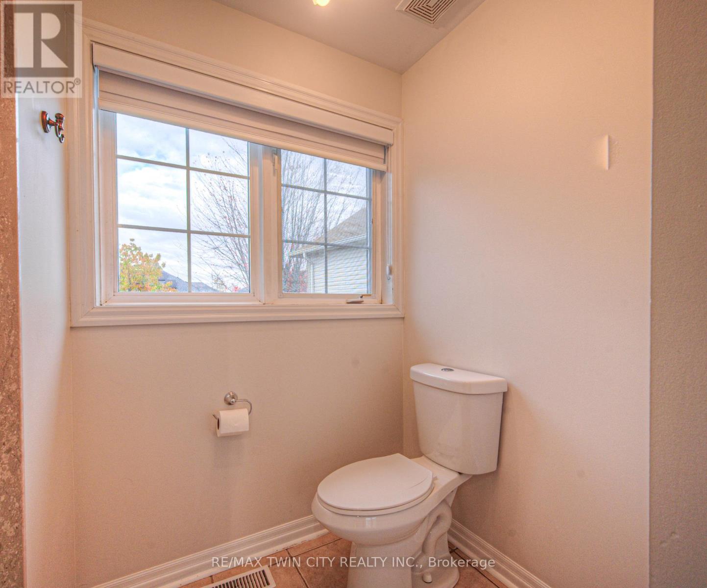 47 Dellgrove Circle, Cambridge, Ontario  N1T 2J9 - Photo 25 - X12487588