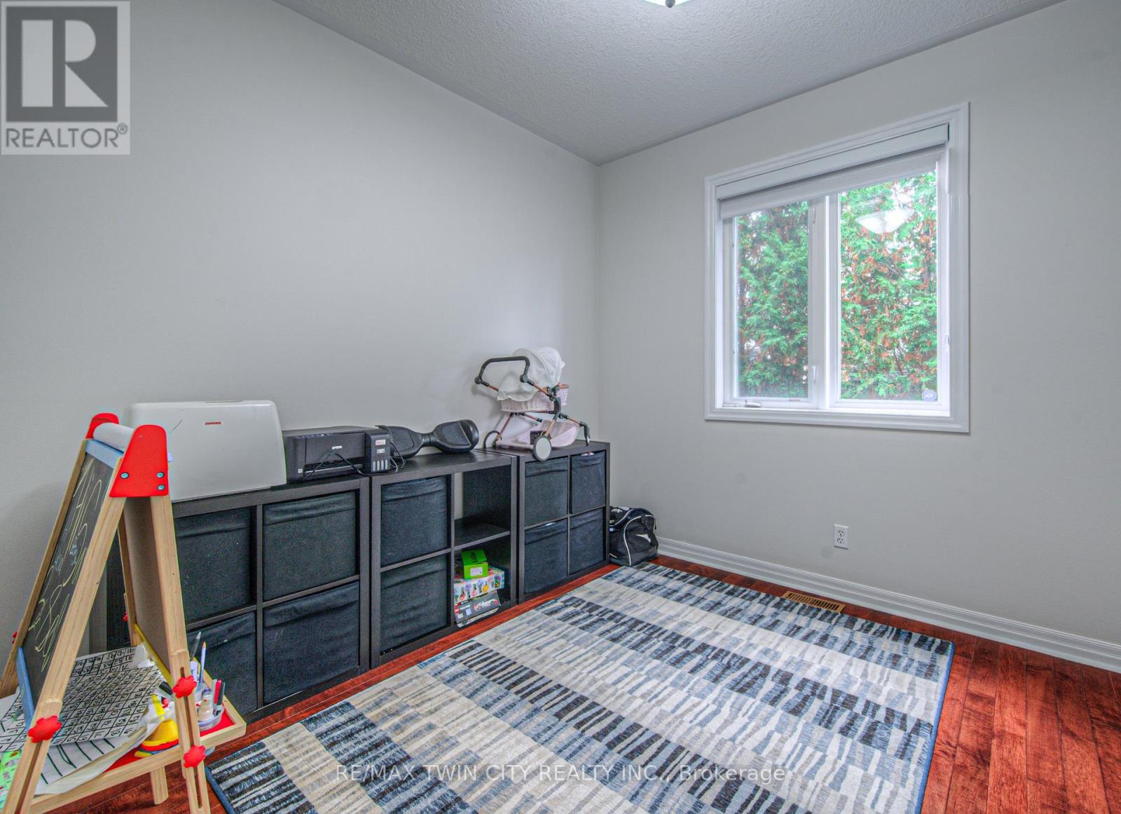 47 Dellgrove Circle, Cambridge, Ontario  N1T 2J9 - Photo 7 - X12487588