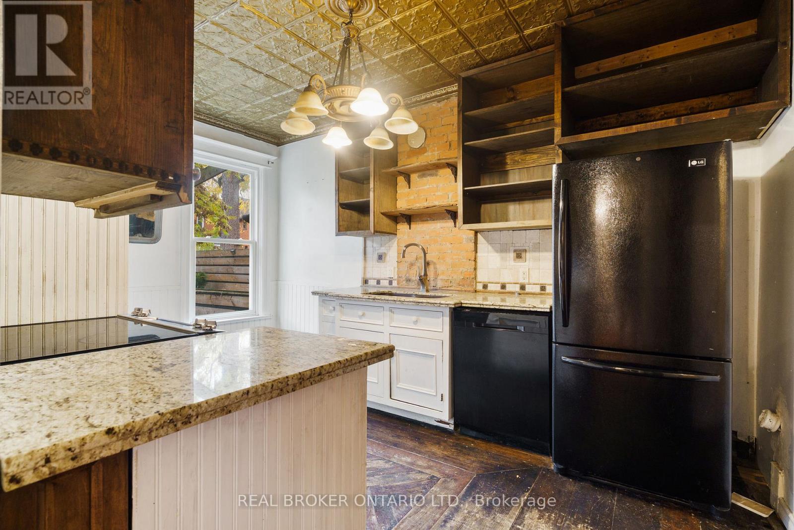 125 Grant Avenue, Hamilton, Ontario  L8N 2X6 - Photo 11 - X12487589