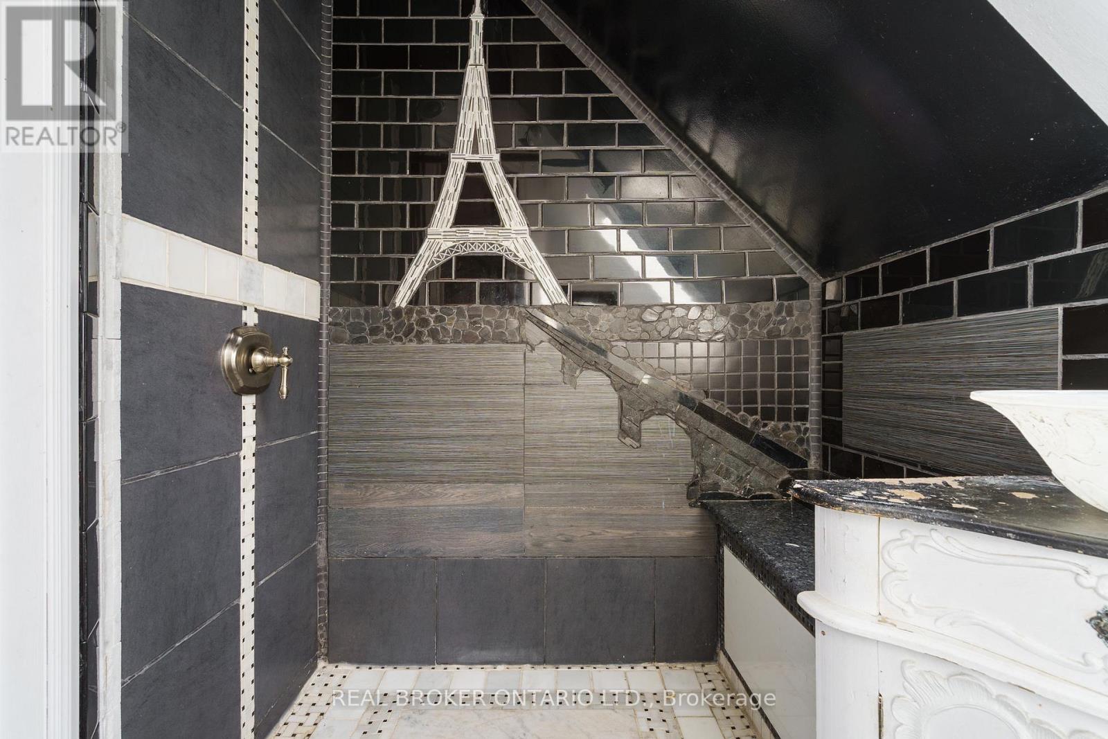 125 Grant Avenue, Hamilton, Ontario  L8N 2X6 - Photo 35 - X12487589