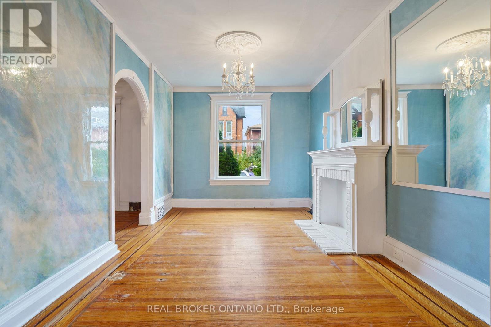 125 Grant Avenue, Hamilton, Ontario  L8N 2X6 - Photo 5 - X12487589