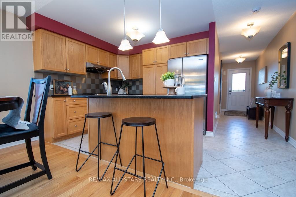 43 Thrushwood Trail, Kawartha Lakes (Lindsay), Ontario  K9V 0B2 - Photo 15 - X12487710