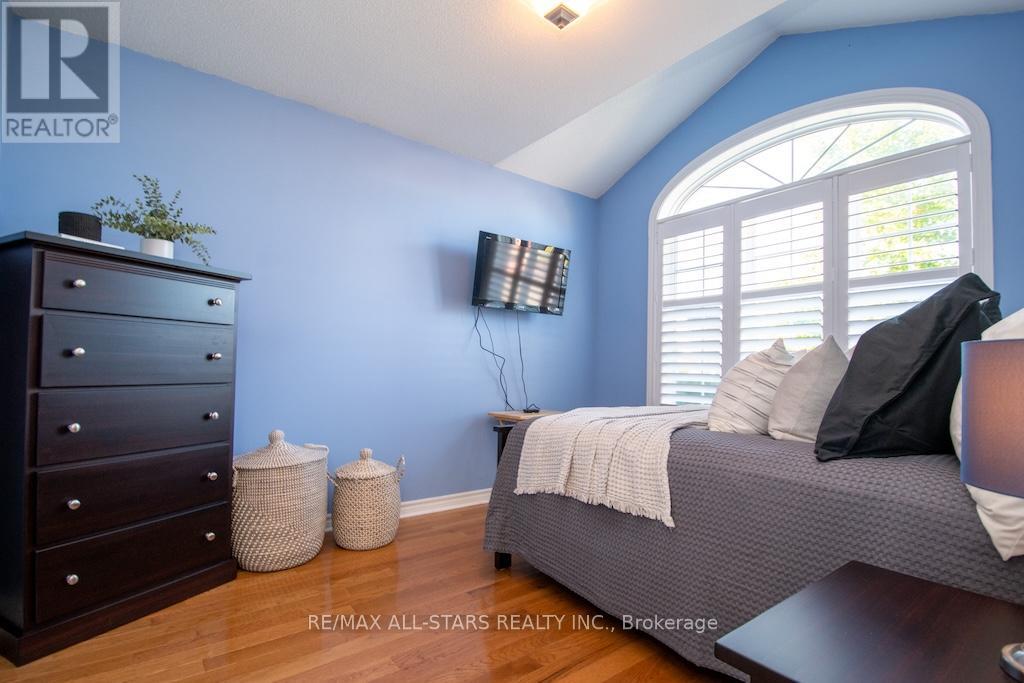 43 Thrushwood Trail, Kawartha Lakes (Lindsay), Ontario  K9V 0B2 - Photo 23 - X12487710