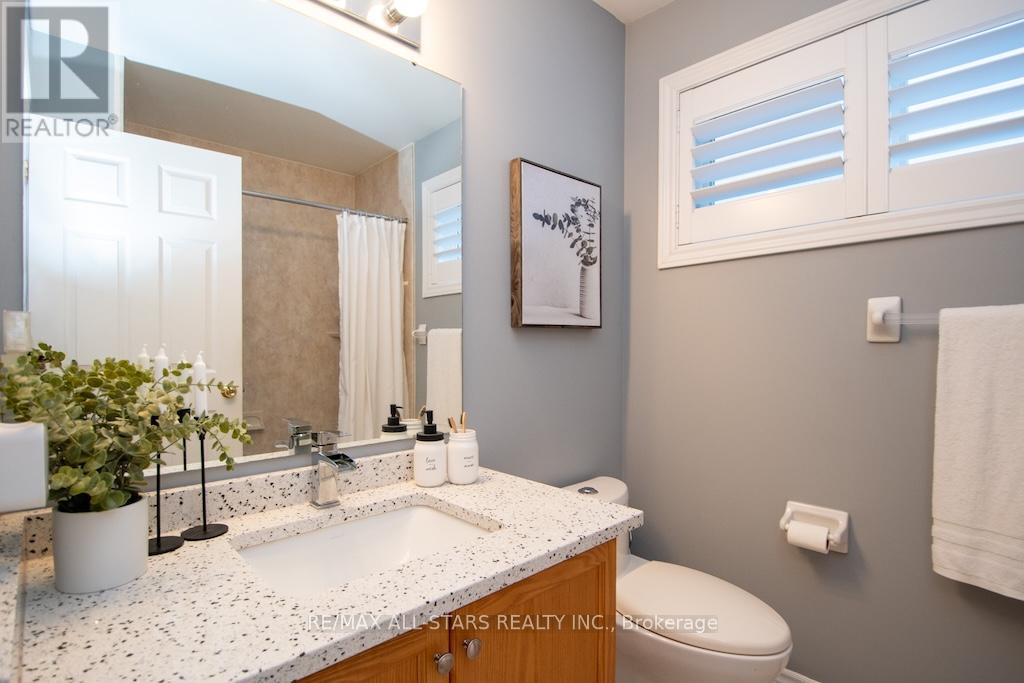 43 Thrushwood Trail, Kawartha Lakes (Lindsay), Ontario  K9V 0B2 - Photo 25 - X12487710