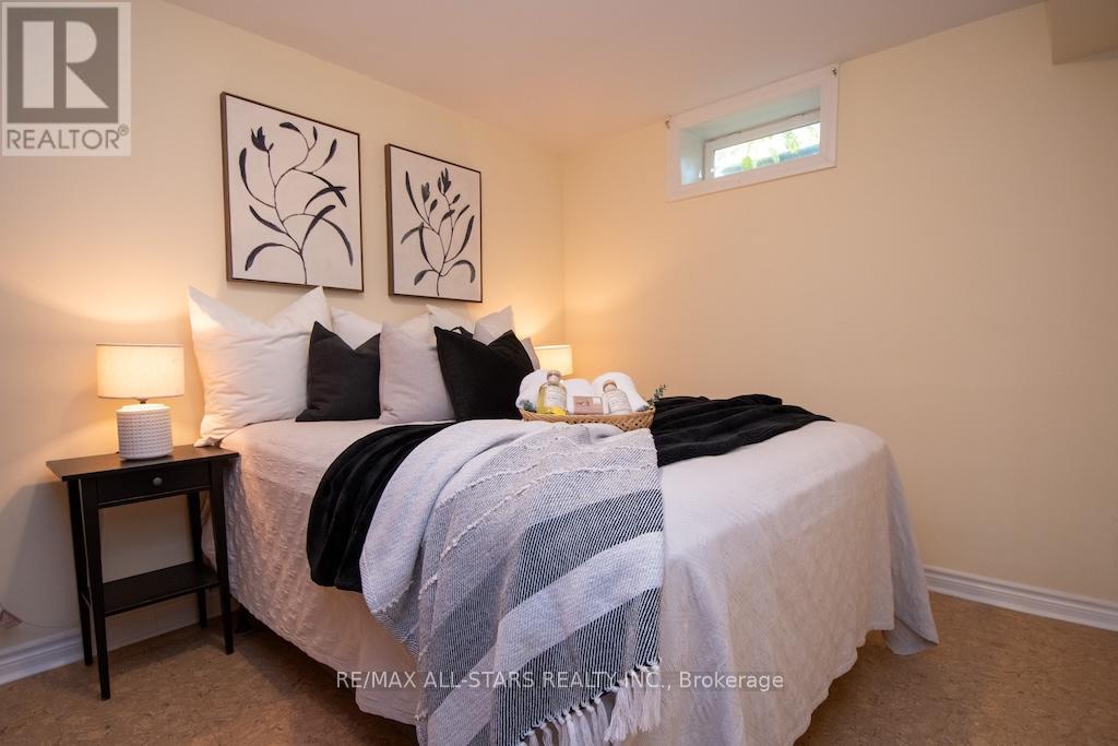 43 Thrushwood Trail, Kawartha Lakes (Lindsay), Ontario  K9V 0B2 - Photo 32 - X12487710