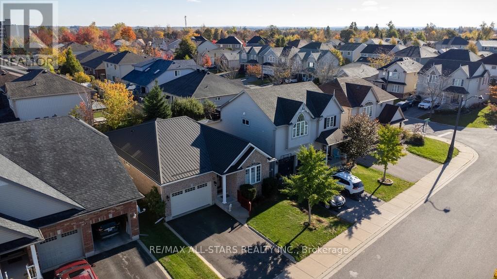 43 Thrushwood Trail, Kawartha Lakes (Lindsay), Ontario  K9V 0B2 - Photo 4 - X12487710