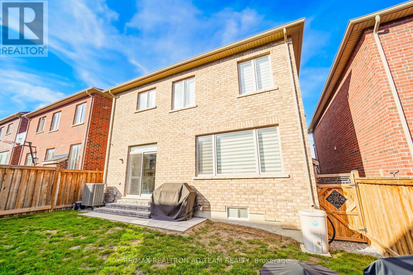 1109 Baltic Lane, Pickering, Ontario  L1X 0G9 - Photo 24 - E12487619