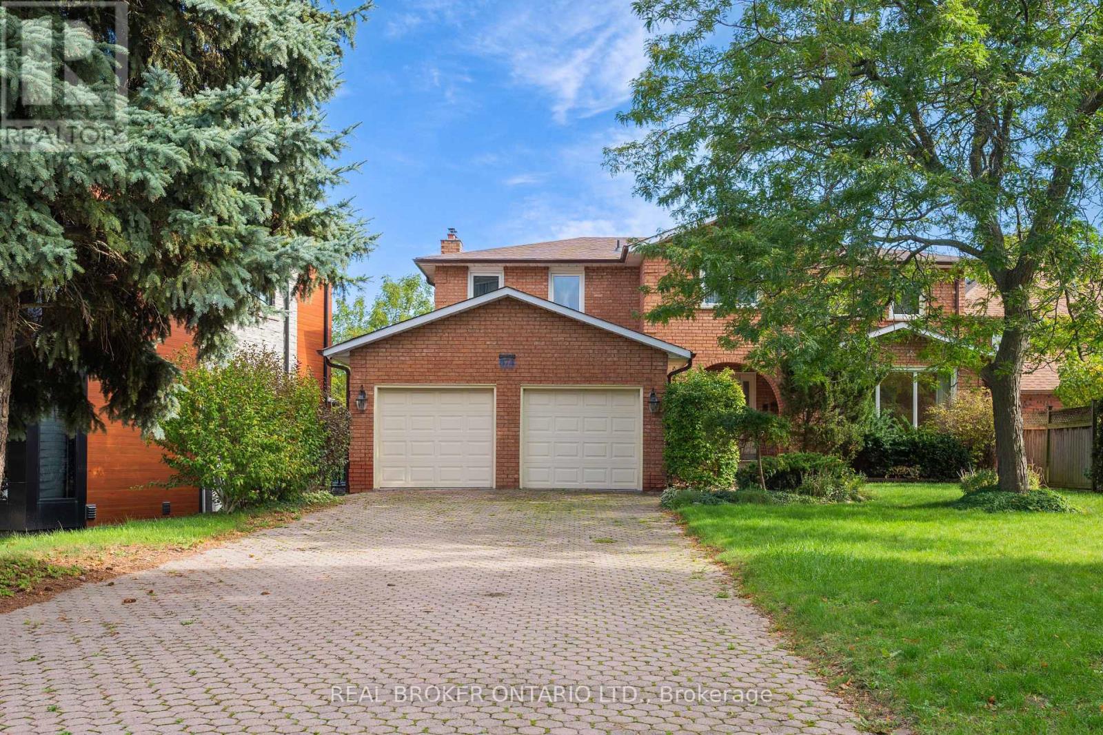 87A HILL CRESCENT, Toronto, Ontario