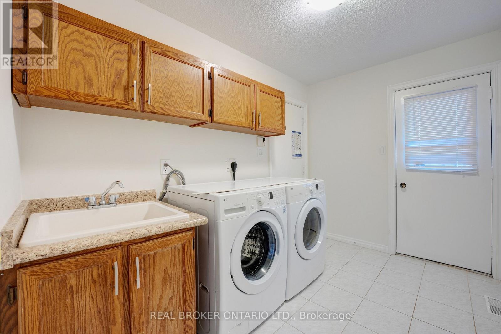 87a Hill Crescent, Toronto, Ontario  M1M 1J3 - Photo 14 - E12487643