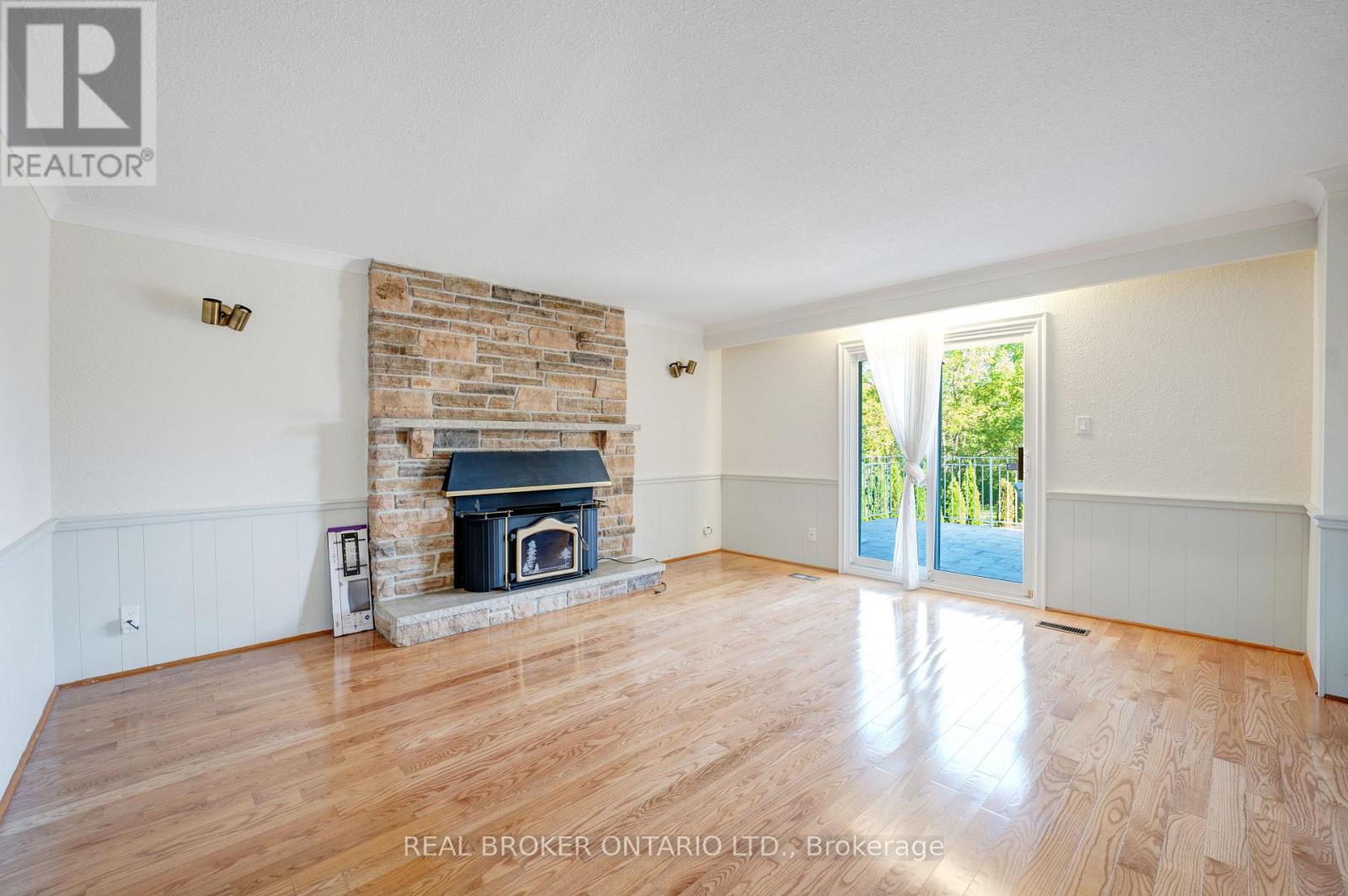 87a Hill Crescent, Toronto, Ontario  M1M 1J3 - Photo 17 - E12487643