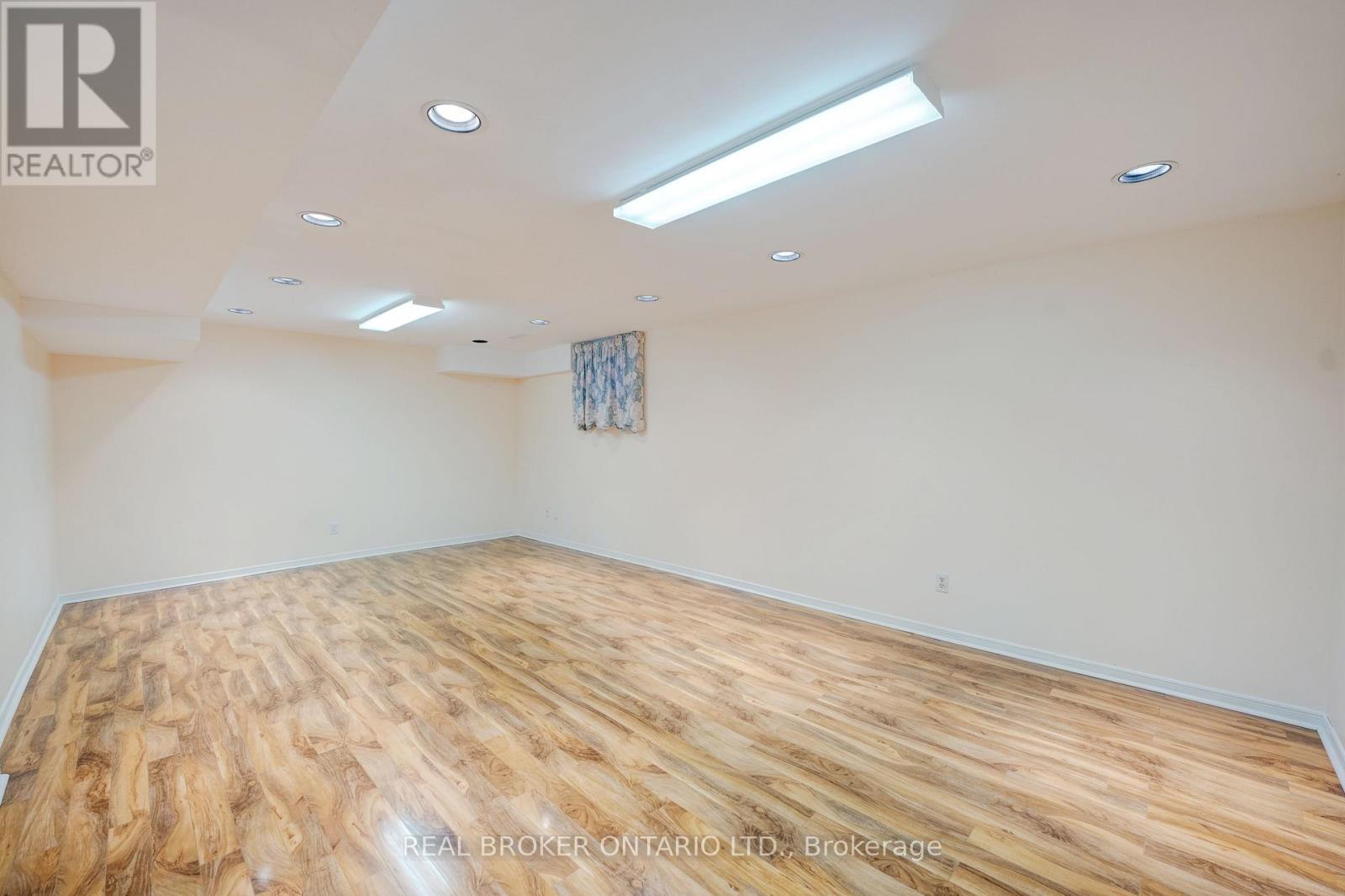 87a Hill Crescent, Toronto, Ontario  M1M 1J3 - Photo 45 - E12487643