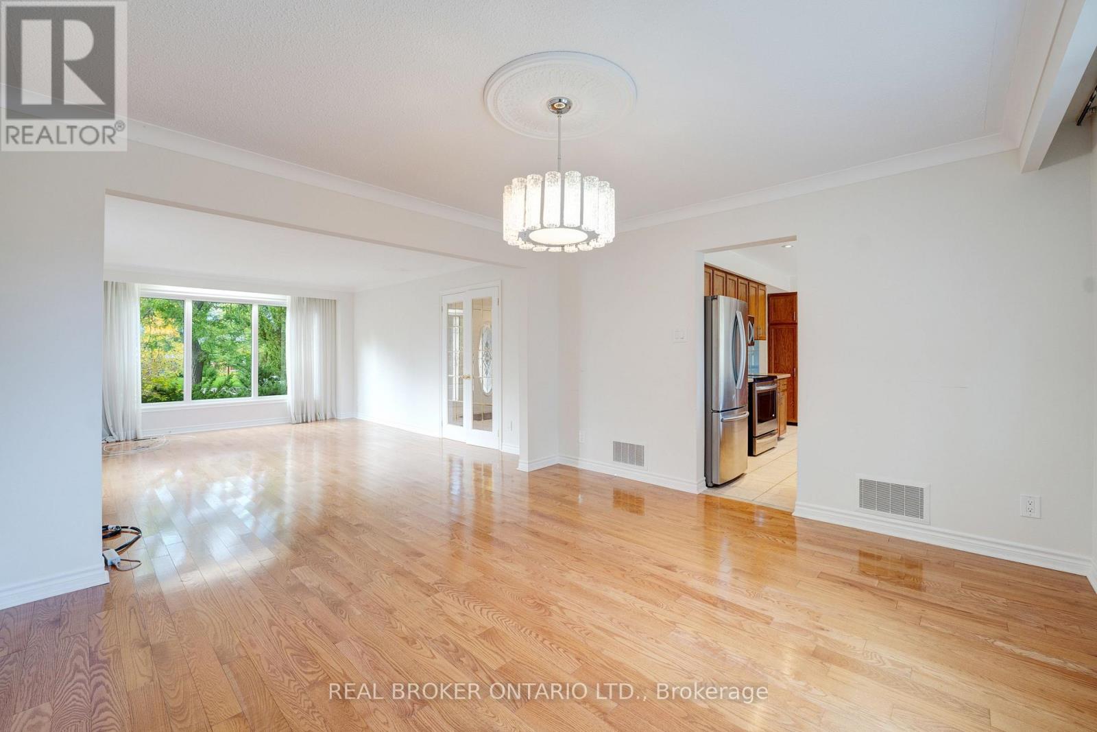 87a Hill Crescent, Toronto, Ontario  M1M 1J3 - Photo 7 - E12487643