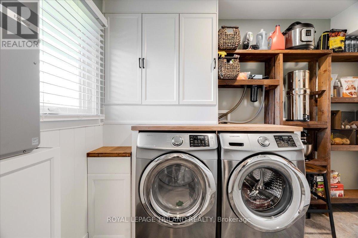 19 Front Avenue, Southwest Middlesex, Ontario  N0L 1A0 - Photo 23 - X12487719