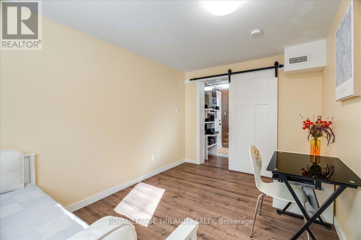 19 Front Avenue, Southwest Middlesex, Ontario  N0L 1A0 - Photo 27 - X12487719