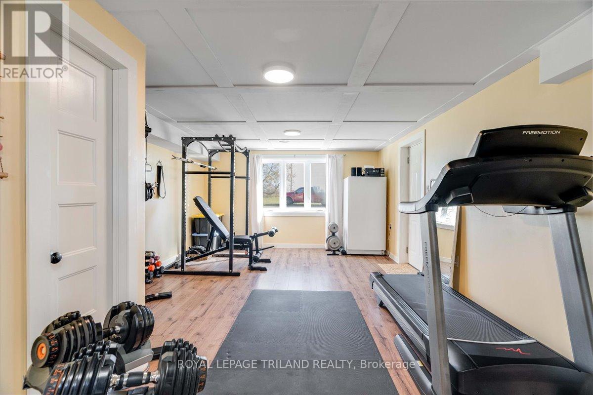 19 Front Avenue, Southwest Middlesex, Ontario  N0L 1A0 - Photo 28 - X12487719