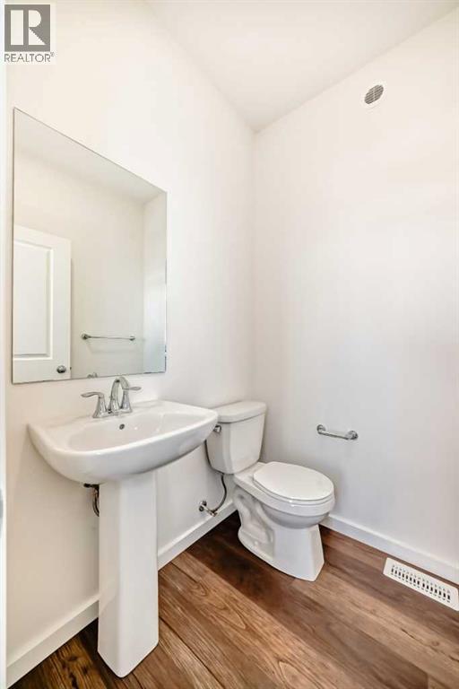 236 Rangeview Way Se, Calgary, Alberta  T3S 0L4 - Photo 8 - A2263479