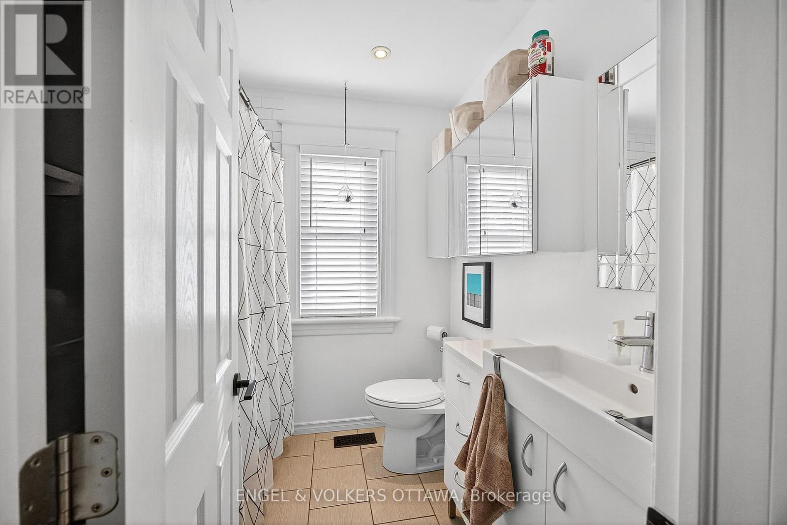 8 Foster Street, Ottawa, Ontario  K1Y 3J4 - Photo 22 - X12487700