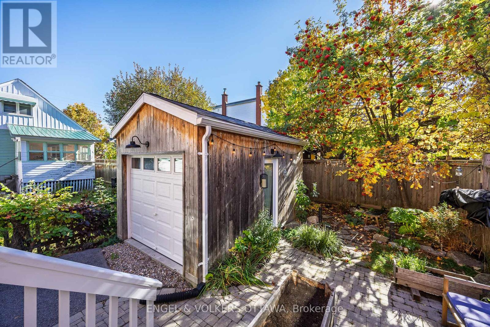 8 Foster Street, Ottawa, Ontario  K1Y 3J4 - Photo 33 - X12487700