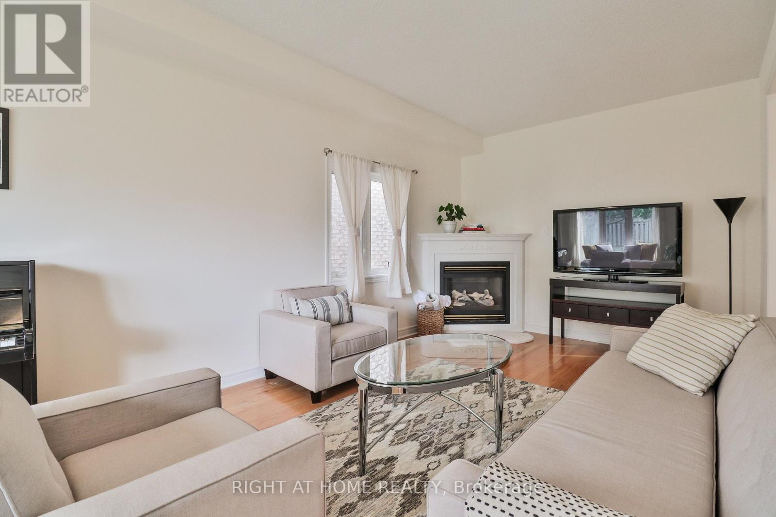 15 Avenida Street, Markham, Ontario  L3S 4J4 - Photo 10 - N12487670