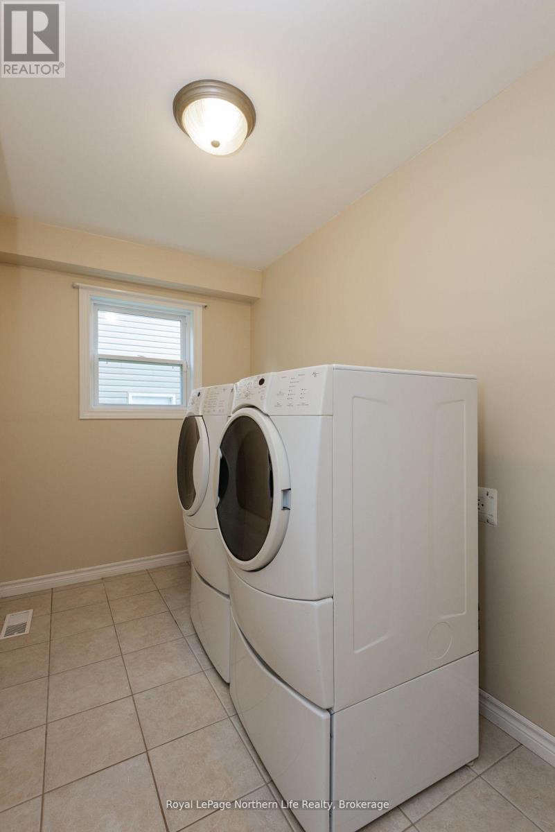 293 Osprey Crescent, Callander, Ontario  P0H 1H0 - Photo 19 - X12487734