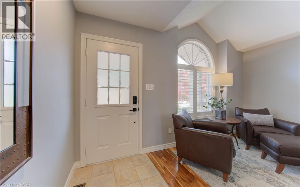 758 Bonavista Drive, Waterloo, Ontario  N2K 4E6 - Photo 5 - 40783878