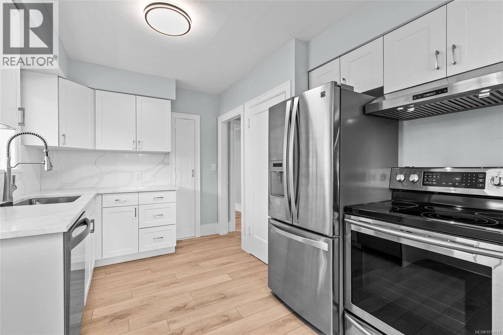 3337 Kingsley St, Saanich, British Columbia  V8P 4J8 - Photo 15 - 1018014