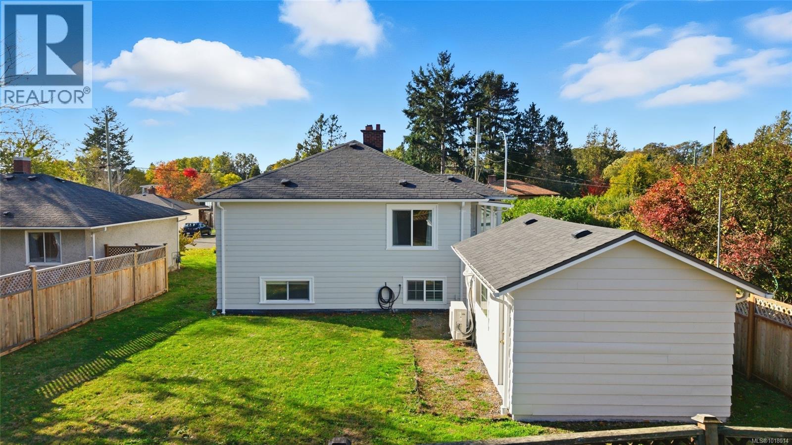 3337 Kingsley St, Saanich, British Columbia  V8P 4J8 - Photo 36 - 1018014