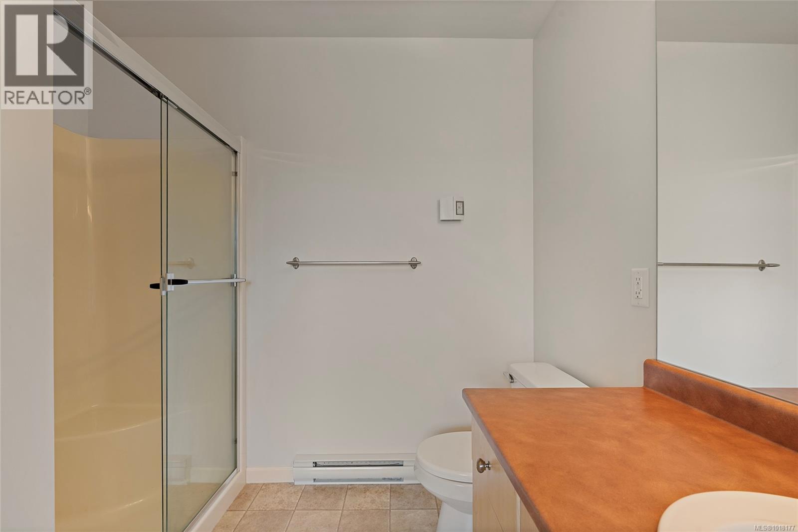 18 15 Helmcken Rd, View Royal, British Columbia  V8Z 5G5 - Photo 32 - 1018177