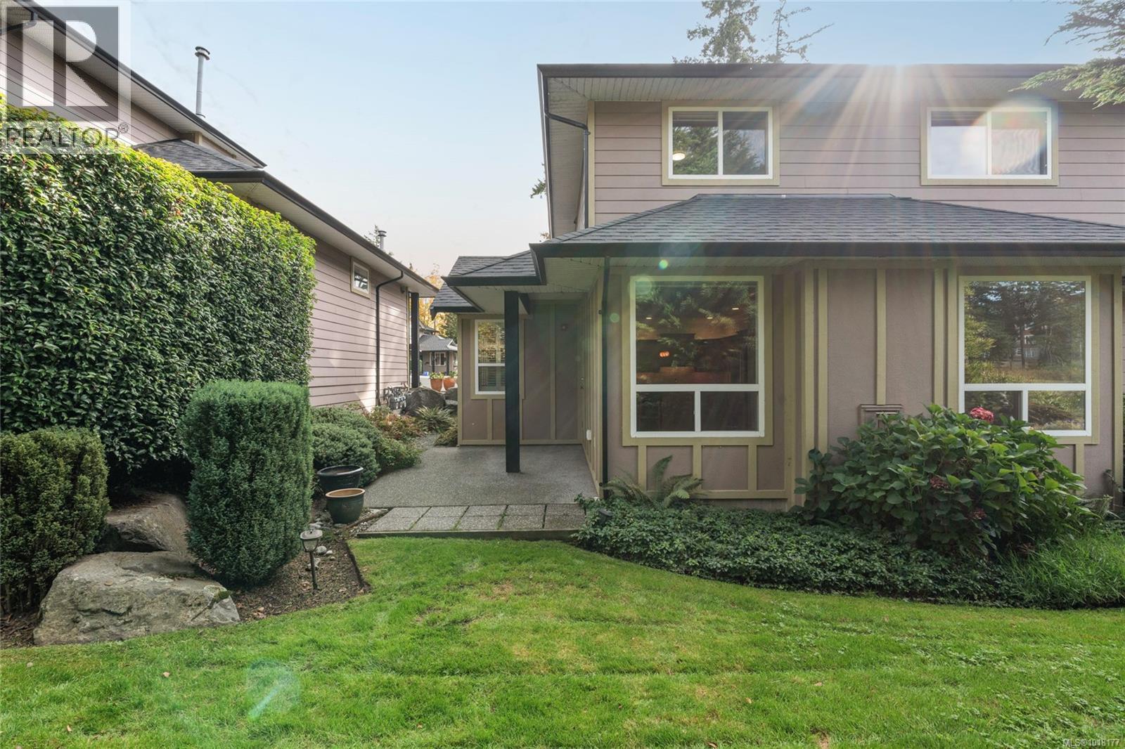 18 15 Helmcken Rd, View Royal, British Columbia  V8Z 5G5 - Photo 22 - 1018177