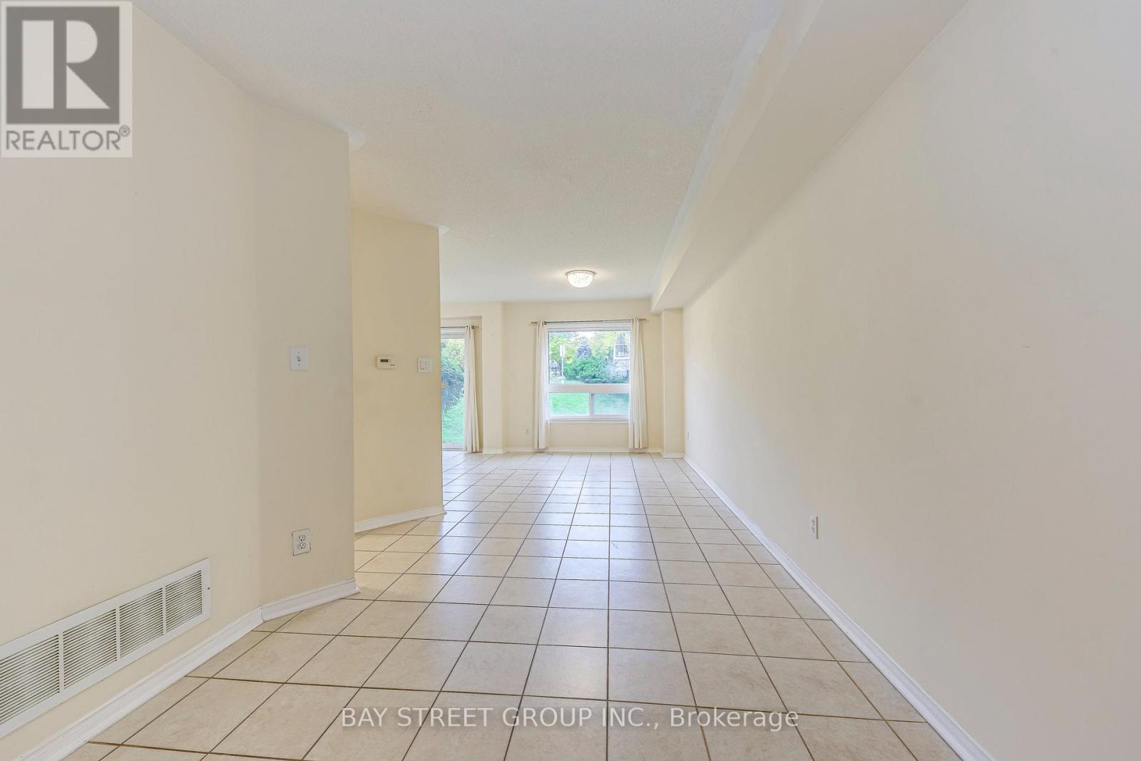 102 - 5260 Mcfarren Boulevard, Mississauga, Ontario  L5M 7J3 - Photo 13 - W12487625