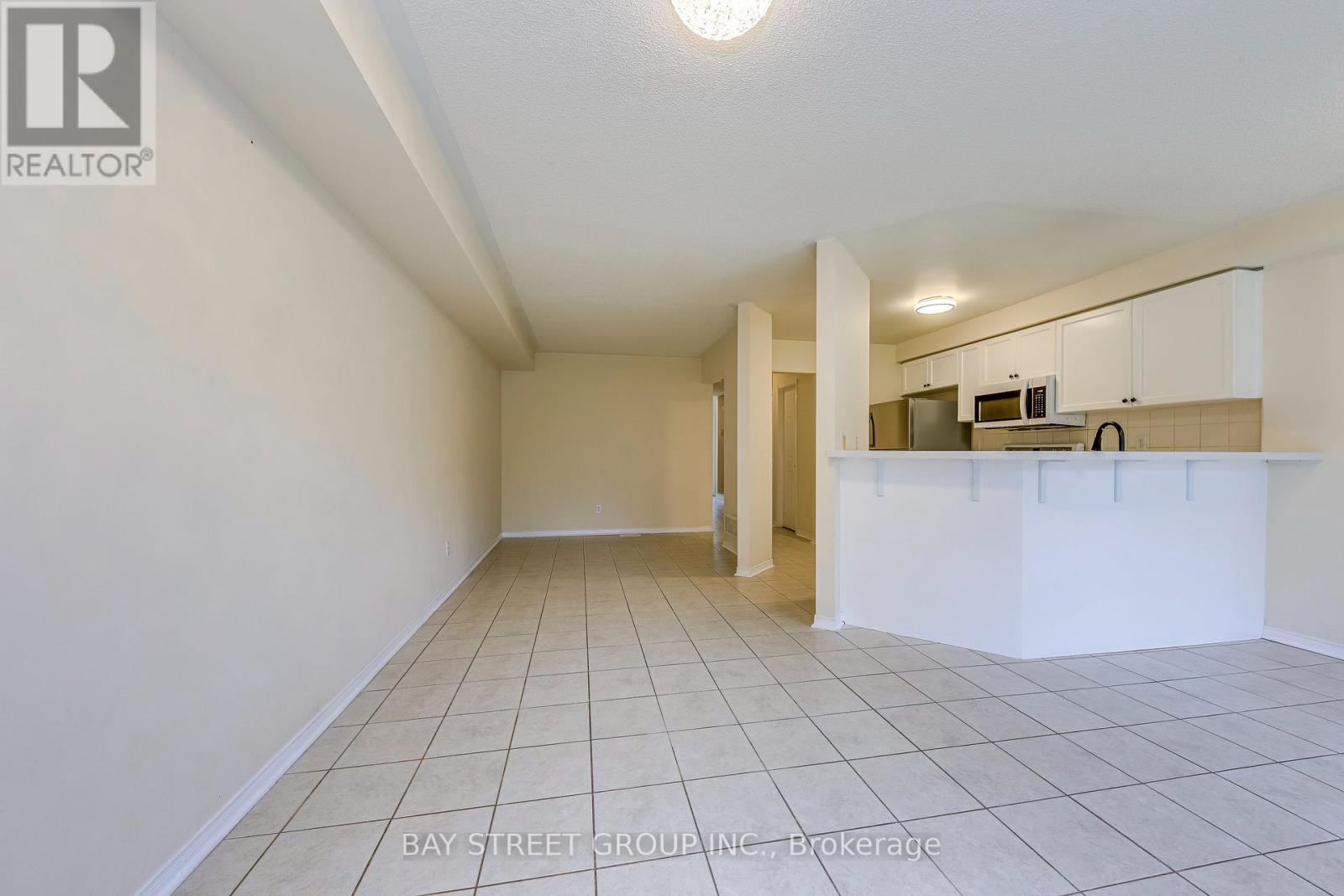 102 - 5260 Mcfarren Boulevard, Mississauga, Ontario  L5M 7J3 - Photo 15 - W12487625