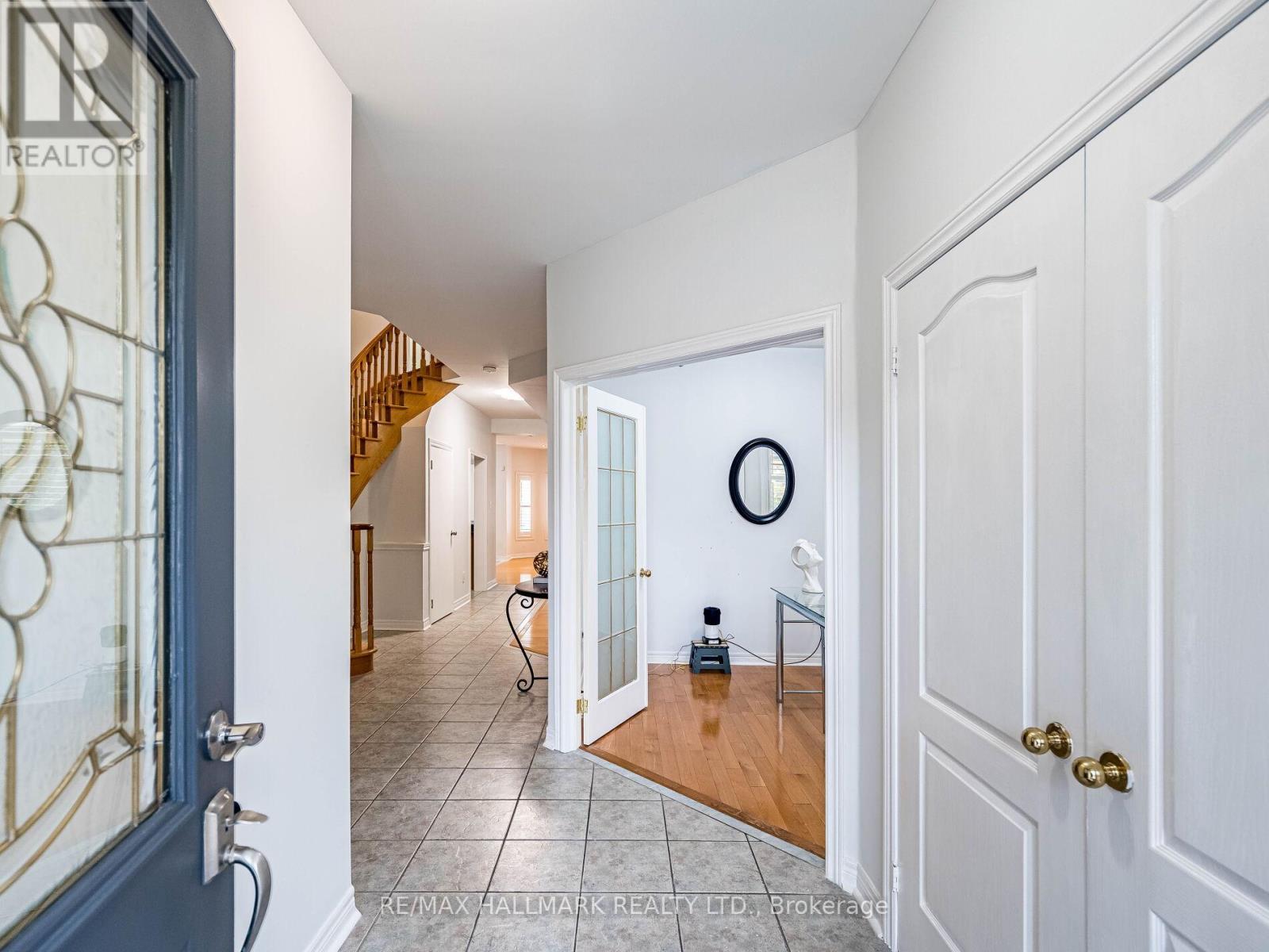 3099 Velmar Drive, Mississauga, Ontario  L5M 6W3 - Photo 9 - W12487627