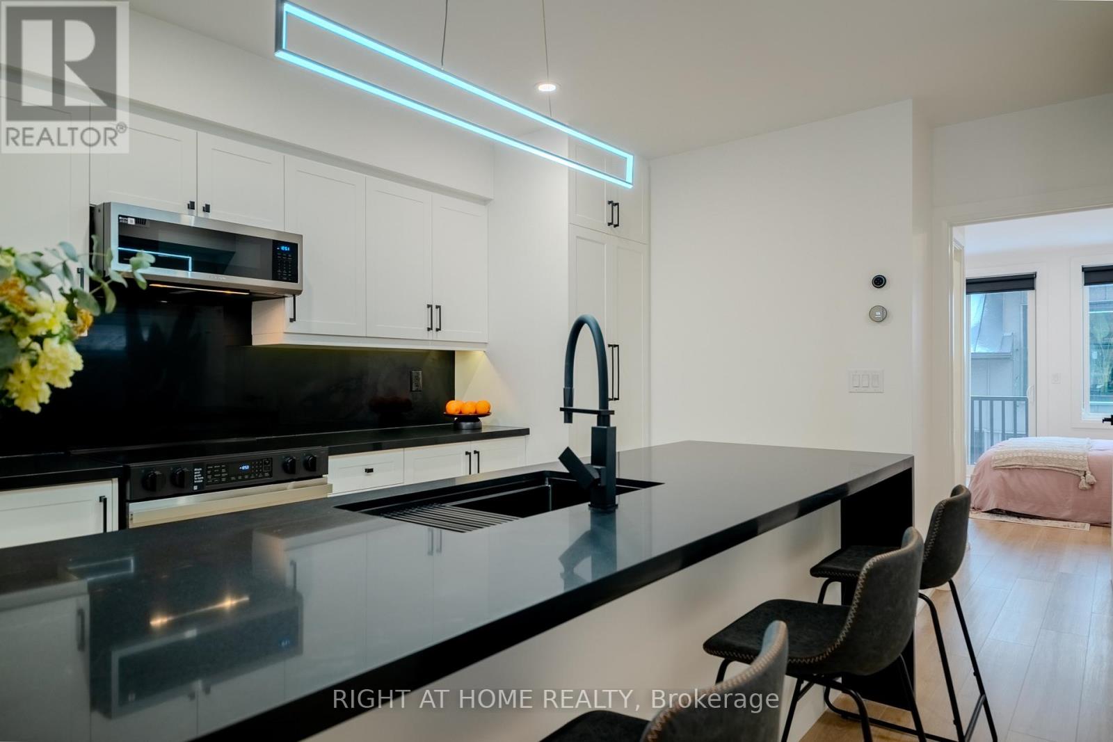 2 - 53 Innes Avenue, Toronto, Ontario  M6E 1N1 - Photo 2 - W12487632