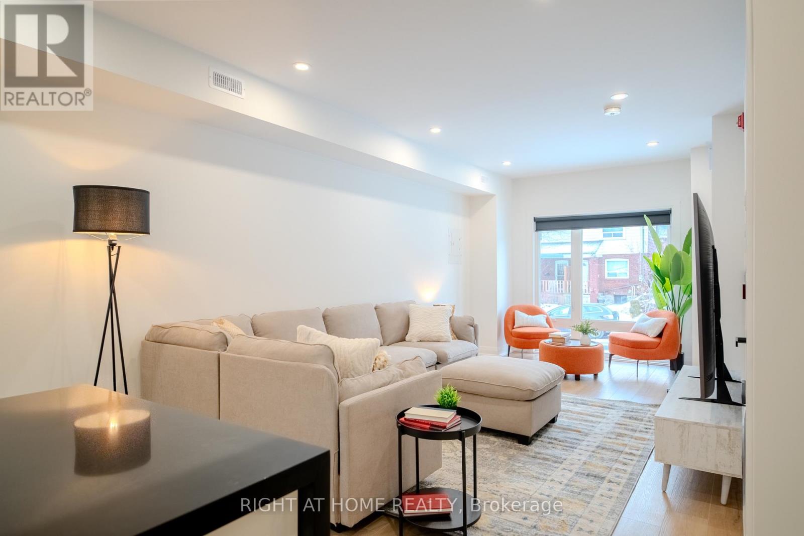 2 - 53 Innes Avenue, Toronto, Ontario  M6E 1N1 - Photo 6 - W12487632