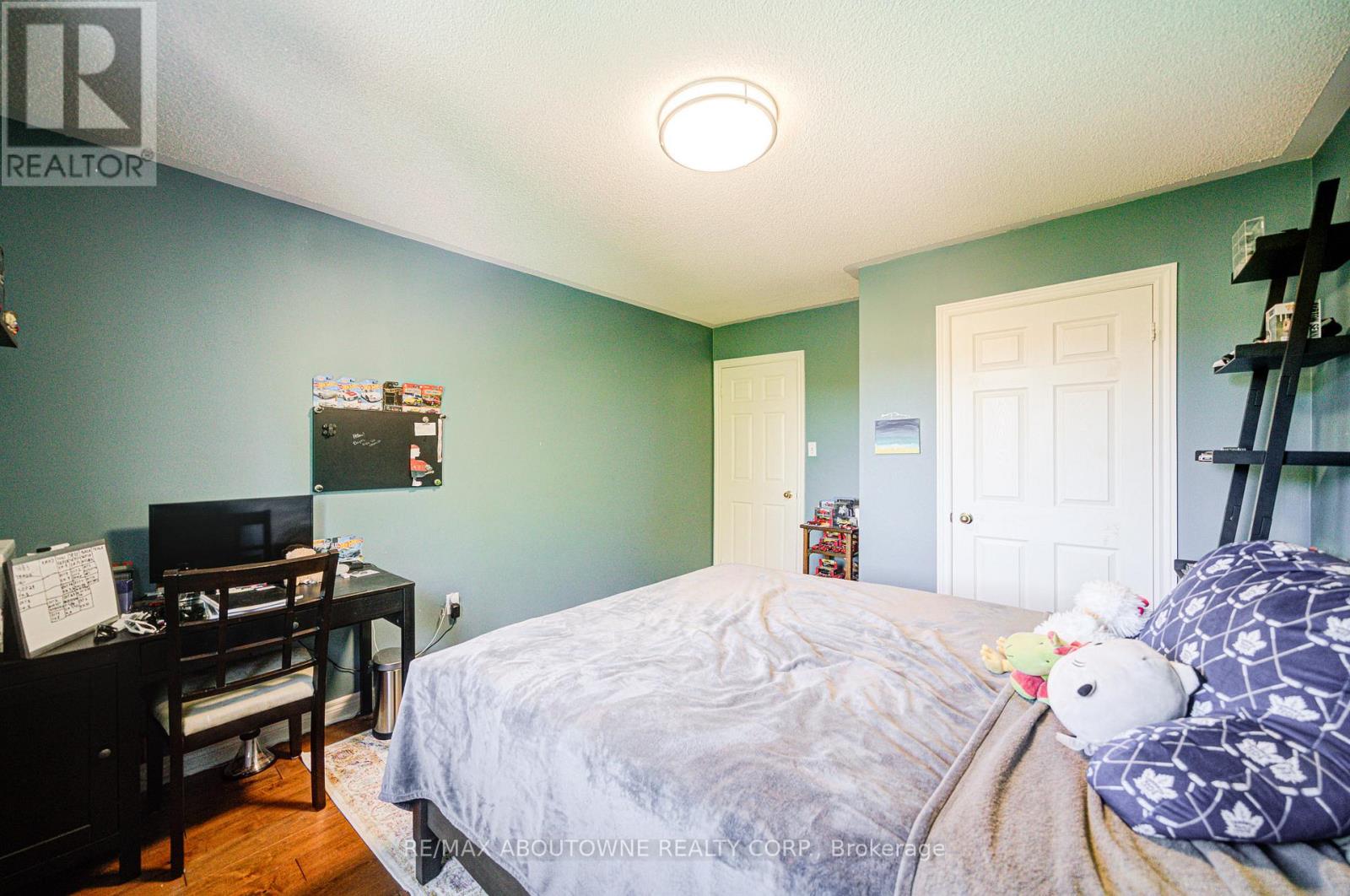 2193 Meadowland Drive, Oakville, Ontario  L6H 6H2 - Photo 32 - W12487649