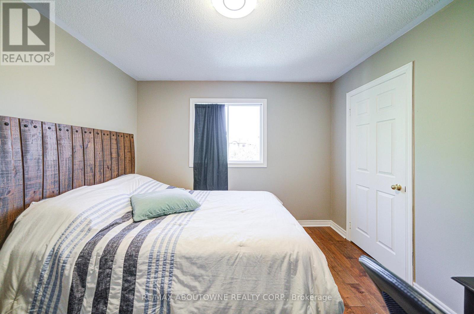 2193 Meadowland Drive, Oakville, Ontario  L6H 6H2 - Photo 33 - W12487649