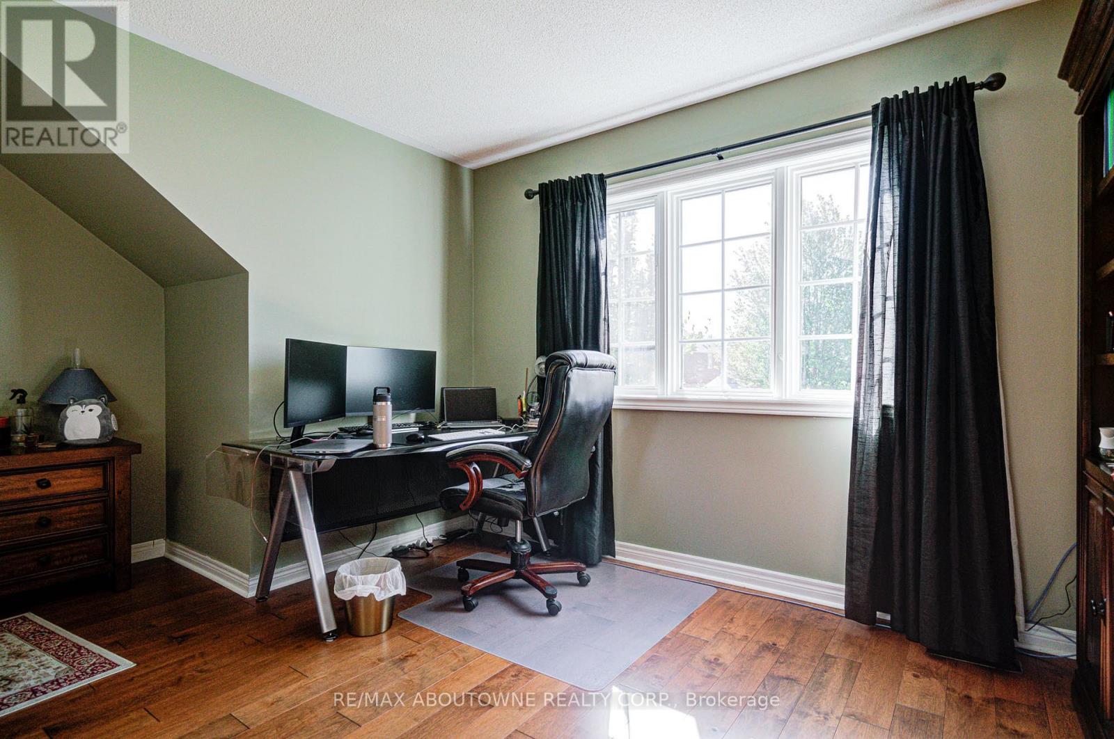 2193 Meadowland Drive, Oakville, Ontario  L6H 6H2 - Photo 40 - W12487649