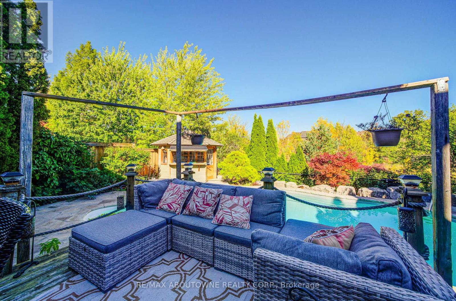 2193 Meadowland Drive, Oakville, Ontario  L6H 6H2 - Photo 47 - W12487649