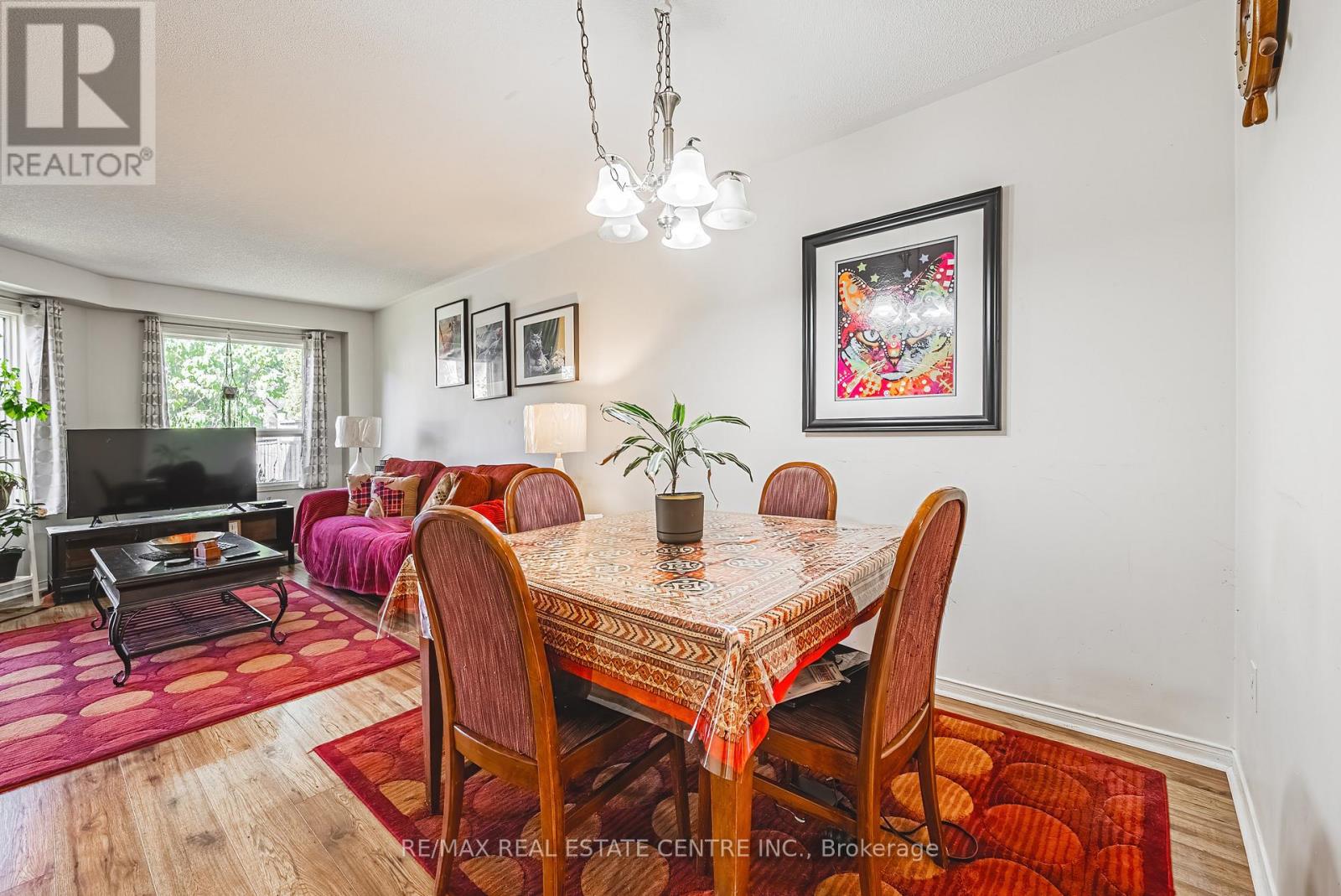 487 Taylor Crescent, Burlington, Ontario  L7L 6G2 - Photo 8 - W12487660