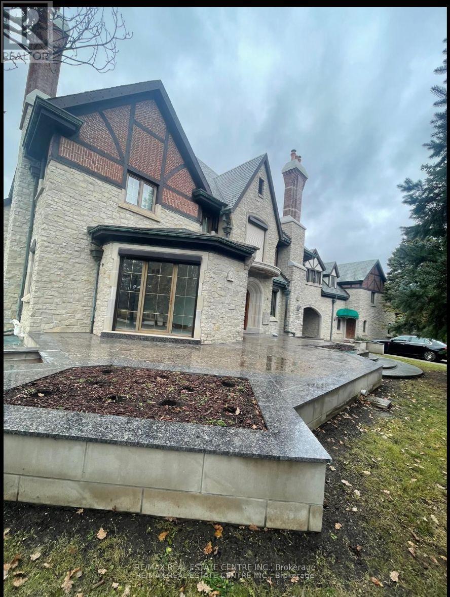 2 Edgeforest Drive, Brampton, Ontario  L6P 0E1 - Photo 13 - W12487662