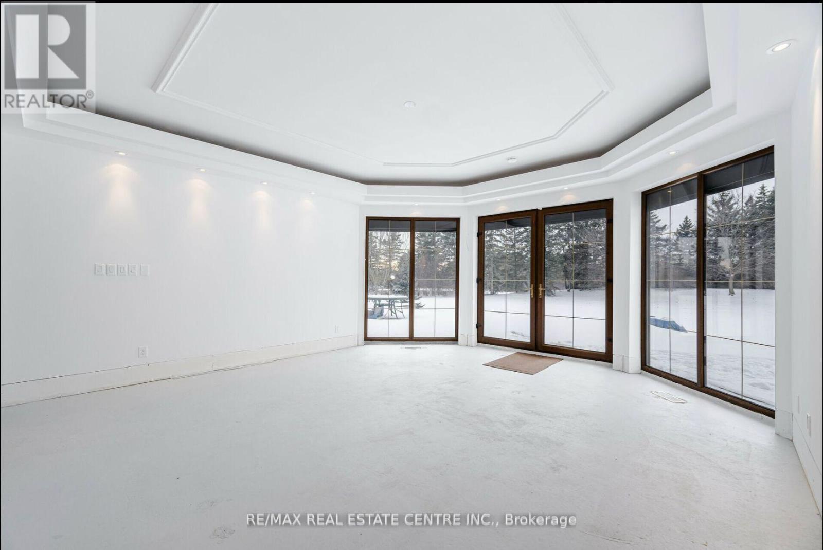 2 Edgeforest Drive, Brampton, Ontario  L6P 0E1 - Photo 21 - W12487662