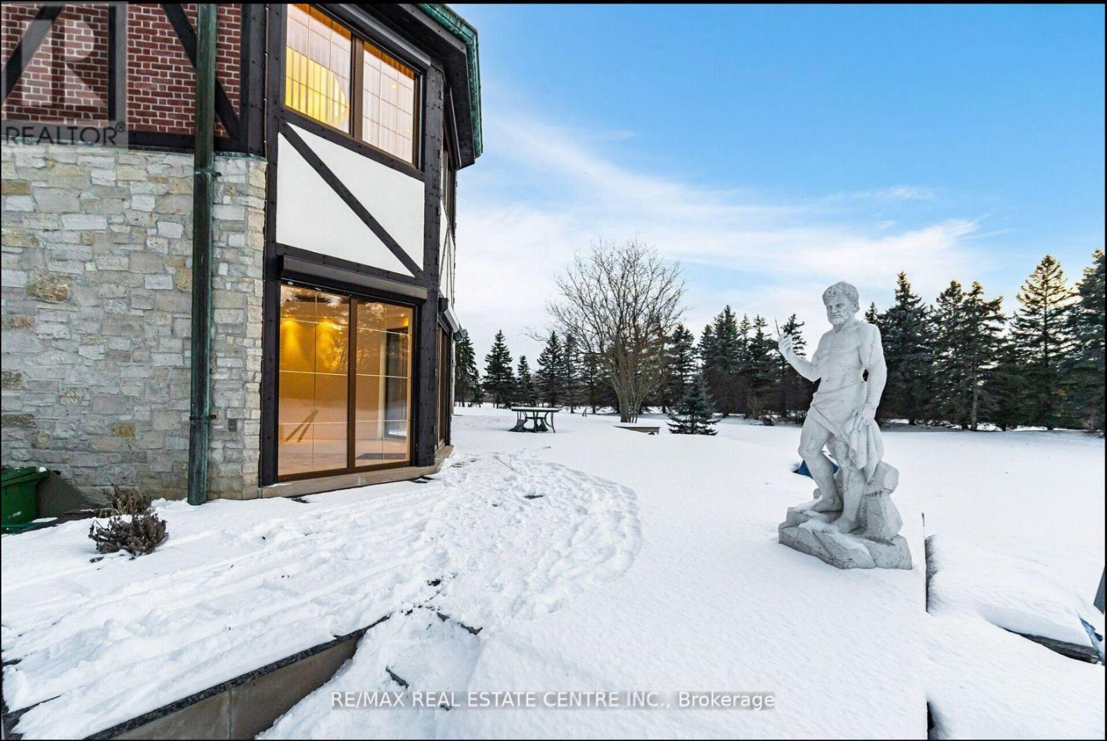 2 Edgeforest Drive, Brampton, Ontario  L6P 0E1 - Photo 40 - W12487662