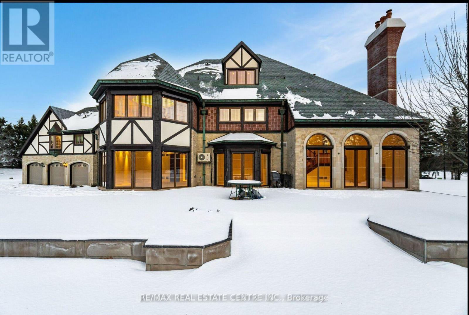 2 Edgeforest Drive, Brampton, Ontario  L6P 0E1 - Photo 9 - W12487662