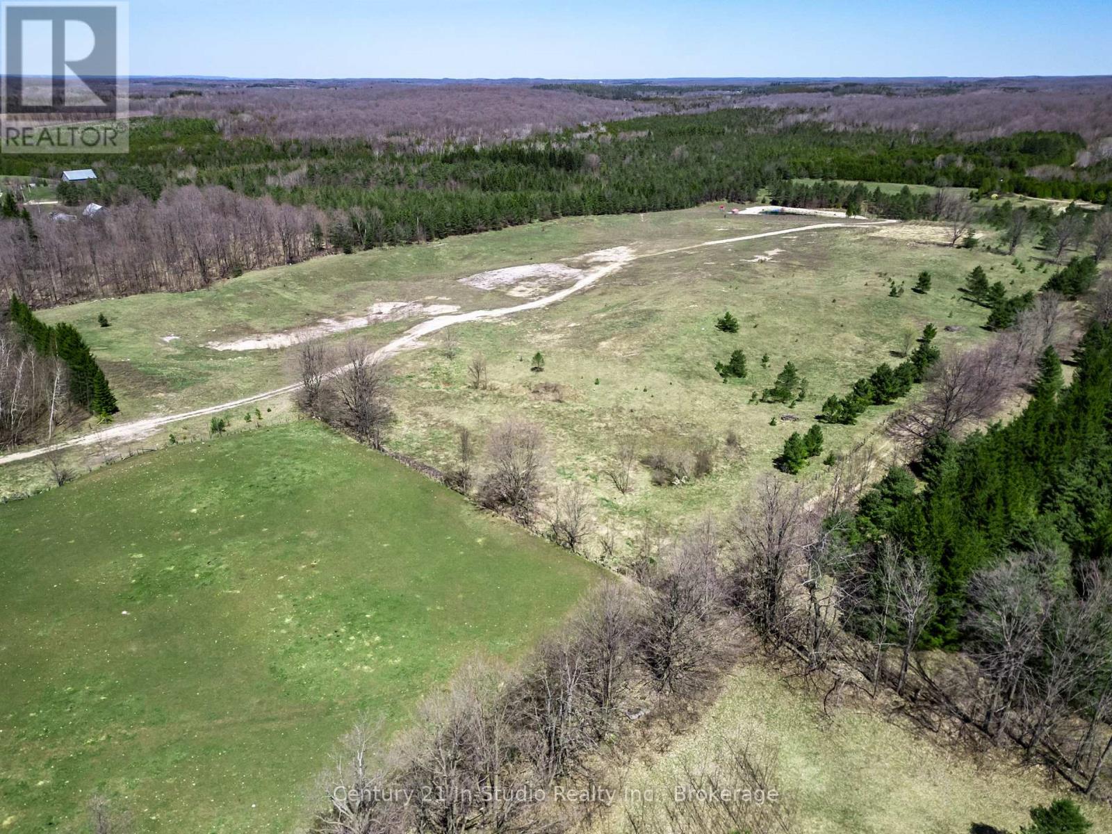 395594 Concession Road 2, Chatsworth, Ontario  N0H 2V0 - Photo 6 - X12487691